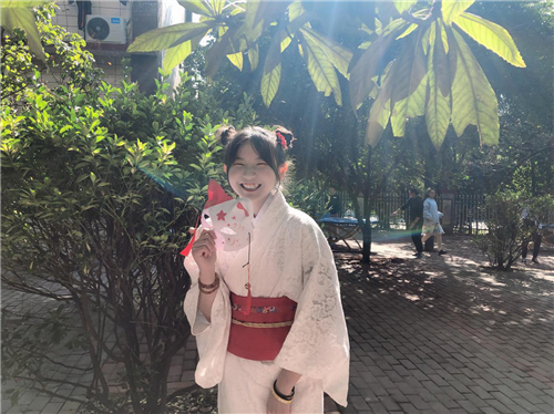 校園文化節(jié)來(lái)襲，自信的你最美麗！